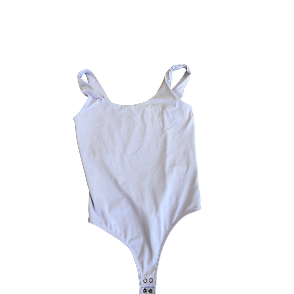 Express Body Contour Lavender Purple Scoop Neck Sleeveless Bodysuit‎ Medium